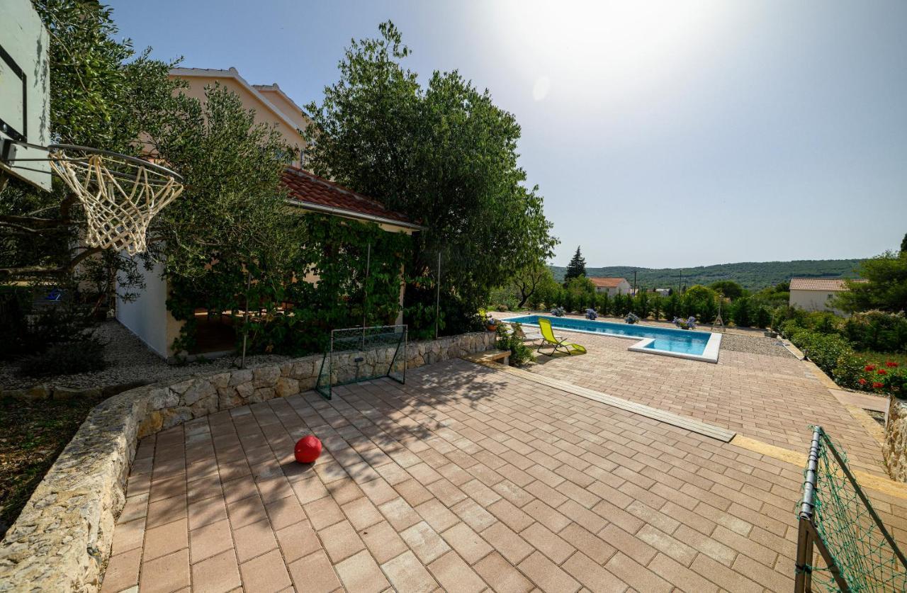 Holiday Home Rokoko Шибеник Экстерьер фото