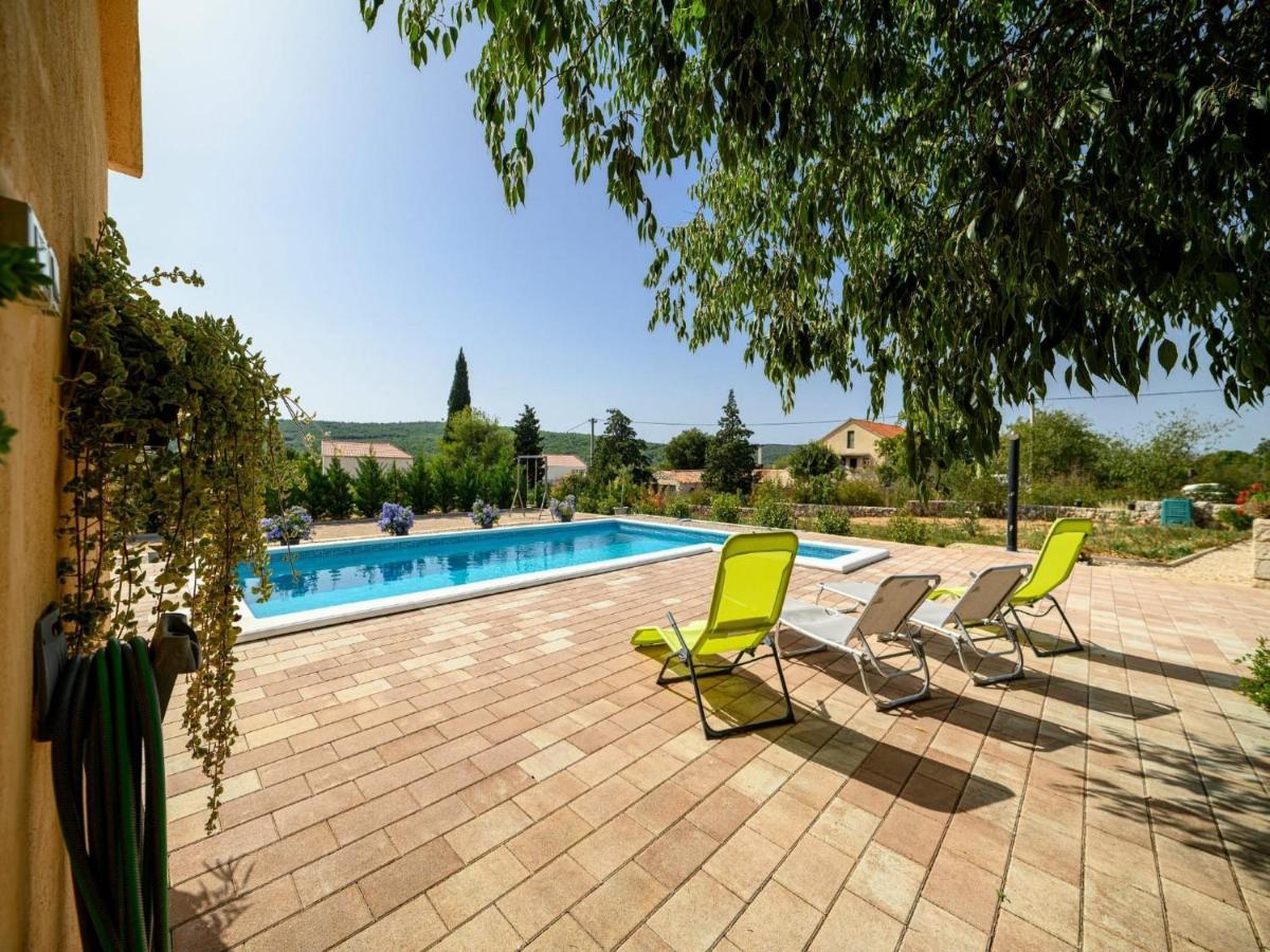 Holiday Home Rokoko Шибеник Экстерьер фото
